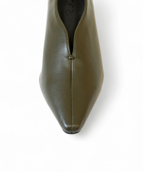 RiiiKa（リーカ）の「【RiiiKa/リーカ】Ｖカットスクエアトゥパンプス（パンプス・レディース・カーキ/ブラック/ガンメタ・S/M/L/LL）」の16枚目の写真