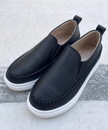 Tomieco（トミエコ）の「本革 かがりステッチ スリッポンデザイン 軽量でふかふかクッション（スリッポン）」