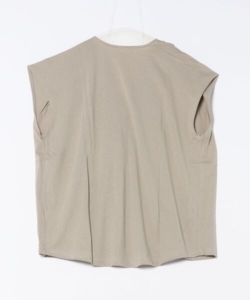 RCD(アールシーディー)の「ブラウス風タックスキッパー フレンチ袖Tシャツ(Tシャツ/カットソー・レディース・ブラック/グレイッシュベージュ/チャコールグレー/ホワイト・LL~3L/4L~5L/M-L)」の5枚目の写真