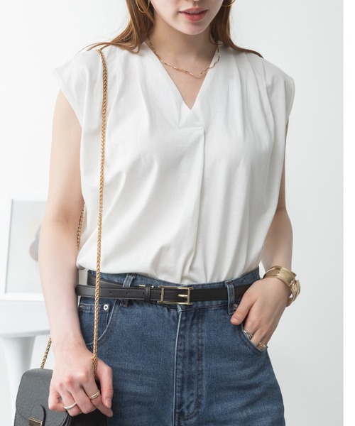RCD(アールシーディー)の「ブラウス風タックスキッパー フレンチ袖Tシャツ(Tシャツ/カットソー・レディース・ブラック/グレイッシュベージュ/チャコールグレー/ホワイト・LL~3L/4L~5L/M-L)」の1枚目の写真