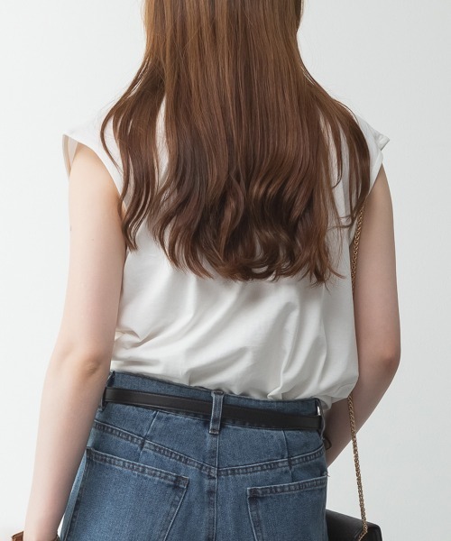 RCD(アールシーディー)の「ブラウス風タックスキッパー フレンチ袖Tシャツ(Tシャツ/カットソー・レディース・ブラック/グレイッシュベージュ/チャコールグレー/ホワイト・LL~3L/4L~5L/M-L)」の9枚目の写真