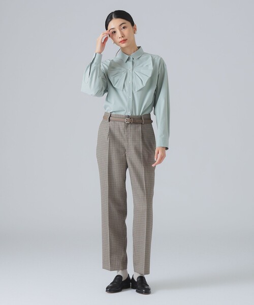 EFFE BEAMS(エッフェビームス)の「1タック パンツ(スラックス・レディース・チャコールグレー/ブラウン・36/38/40)」の21枚目の写真