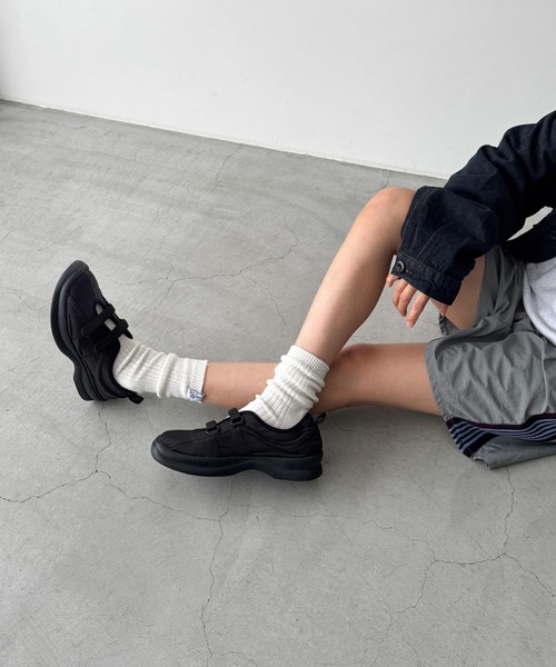 CANAL JEAN（キャナルジーン）の「El mar　ダブルストラップメリージェーン（パンプス・レディース・ブラック・24/23.5/24.5）」の2枚目の写真