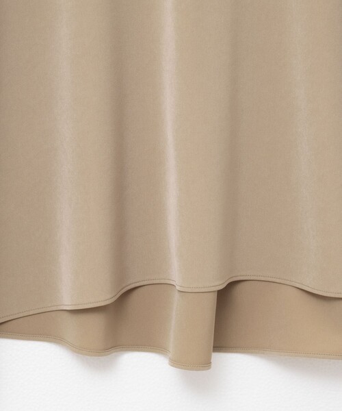 NOLLEY’S（ノーリーズ）の「《セットアップ対応》ウォッシャブルストレッチギャババックフレアブラウス（シャツ/ブラウス・レディース・ブラック/ベージュ・38）」の14枚目の写真