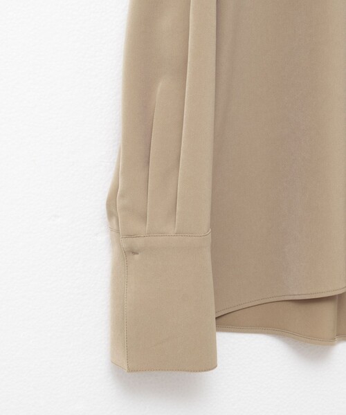 NOLLEY’S（ノーリーズ）の「《セットアップ対応》ウォッシャブルストレッチギャババックフレアブラウス（シャツ/ブラウス・レディース・ブラック/ベージュ・38）」の15枚目の写真