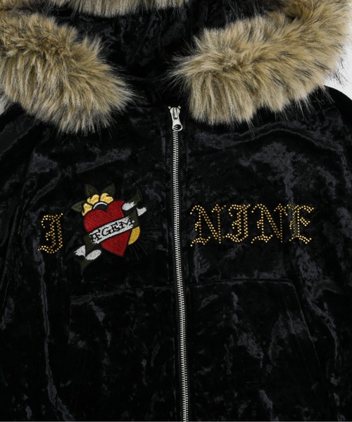 A'GEM9(エージェムナイン)の「A'GEM/9 × .kom 『A'GEM/9/エージェムナイン』 Ed Hardy ベロアフーディパーカー(パーカー・レディース・ピンク/ブラック・L/M)」の18枚目の写真