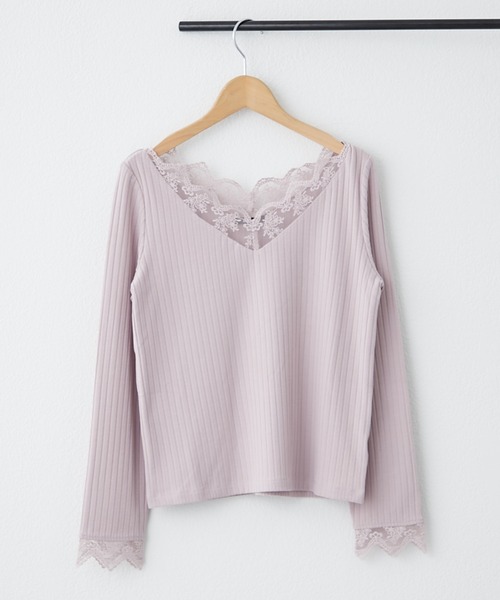 Remind me and forever(リマインドミーアンドフォーエバー)の「テレコVレース長袖プルオーバー(Tシャツ/カットソー・レディース・アイボリー/ブラック/グレイッシュベージュ・FREE)」の3枚目の写真