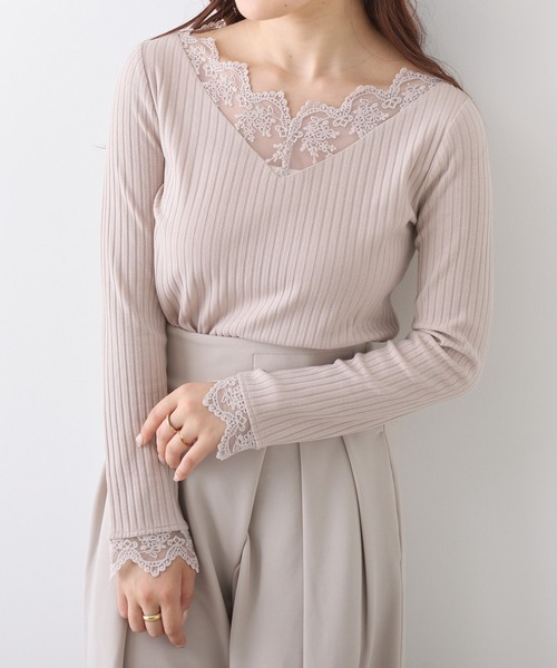 Remind me and forever(リマインドミーアンドフォーエバー)の「テレコVレース長袖プルオーバー(Tシャツ/カットソー・レディース・アイボリー/ブラック/グレイッシュベージュ・FREE)」の18枚目の写真