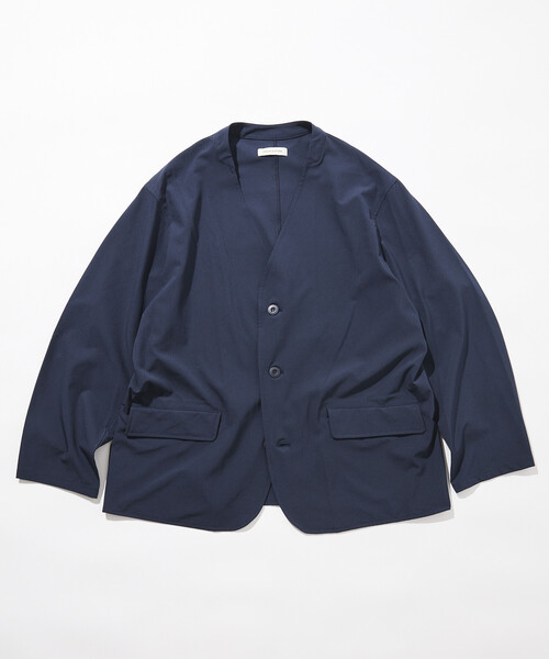 FREAK'S STORE（フリークスストア）の「限定展開 ALL WEATHER ACTIVE WEAR/オールウェザーアクティブウェア リラックスフィット ノーカラージャケットセットアップ/ワイドパンツ（ノーカラージャケット・メンズ・チャコールグレー/ブラック/ネイビー/グレイッシュベージュ・SMALL/MEDIUM/LARGE）」の6枚目の写真