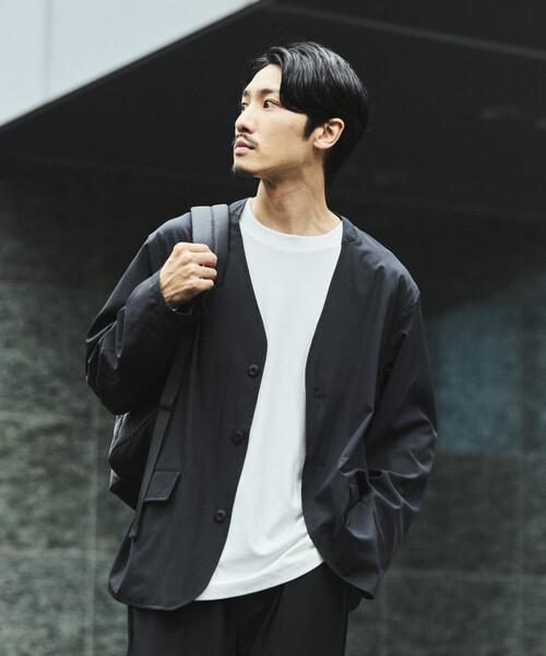 FREAK'S STORE（フリークスストア）の「限定展開 ALL WEATHER ACTIVE WEAR/オールウェザーアクティブウェア リラックスフィット ノーカラージャケットセットアップ/ワイドパンツ（ノーカラージャケット・メンズ・チャコールグレー/ブラック/ネイビー/グレイッシュベージュ・SMALL/MEDIUM/LARGE）」の21枚目の写真