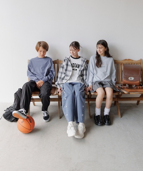 GLOBAL WORK（グローバルワーク）の「ヘビロッTEE/モチーフ長袖/579701（Tシャツ/カットソー・キッズ・ホワイト/チャコールグレー/ブルー系その他/パープル系その他/ホワイト系その他2・130cm/140cm/150cm/160cm）」の17枚目の写真