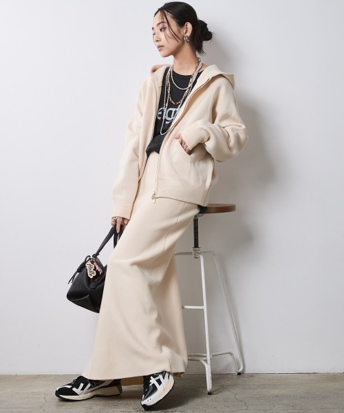 CHIC STYLE（シックスタイル）の「ニットナローマキシスカート＜大きいサイズ有＞シックスタイル（スカート・レディース・ボルドー/グレー/ブラック/アイボリー・L/M/3L/LL/5L/4L）」の10枚目の写真