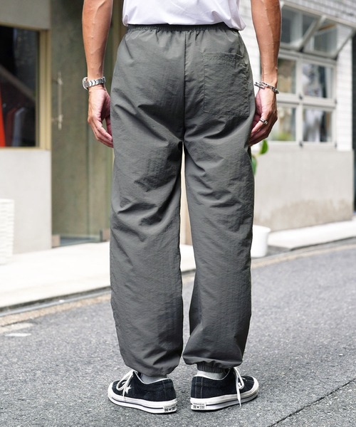 jiggys shop（ジギーズショップ）の「ワンポイント刺繍 ベイカー ナイロンパンツ（その他パンツ・メンズ・チャコール/ベージュ/ブラウン・X-LARGE/MEDIUM/LARGE）」の16枚目の写真