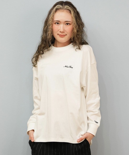 NEW ERA(ニューエラ)の「NEW ERA/ニューエラ WS LS OVERSIZED COTTON T ロンT 14674699/14674700(Tシャツ/カットソー・レディース・ホワイト/ブラック・M/S)」の4枚目の写真