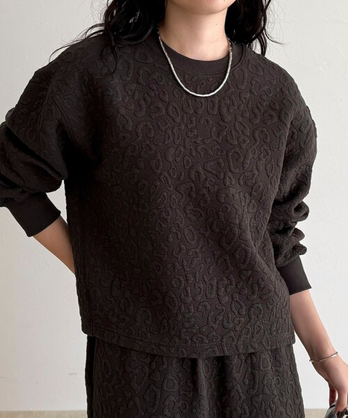 fredy emue(フレディエミュ)の「レオパードジャガードプルオーバー(Tシャツ/カットソー・レディース・オフホワイト/チャコールグレー/ベージュ・38)」の7枚目の写真