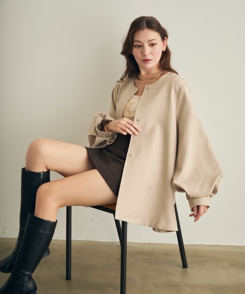 Lunea（ルネア）の「ボリュームスリーブノーカラージャケット（ノーカラージャケット・レディース・ブラック/ベージュ・FREE）」の19枚目の写真