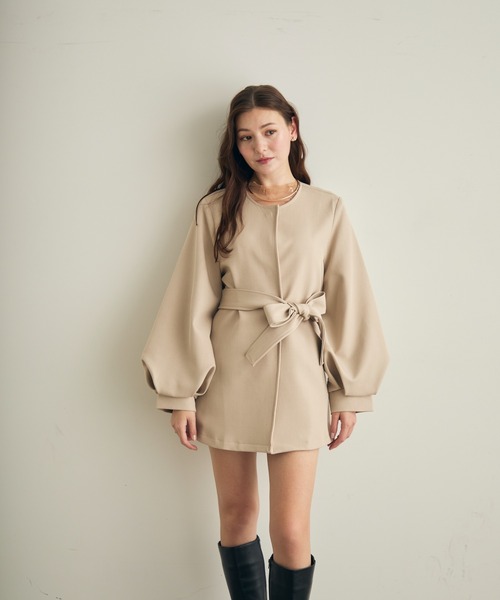 Lunea（ルネア）の「ボリュームスリーブノーカラージャケット（ノーカラージャケット・レディース・ブラック/ベージュ・FREE）」の3枚目の写真