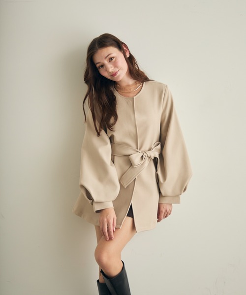 Lunea（ルネア）の「ボリュームスリーブノーカラージャケット（ノーカラージャケット・レディース・ブラック/ベージュ・FREE）」の12枚目の写真