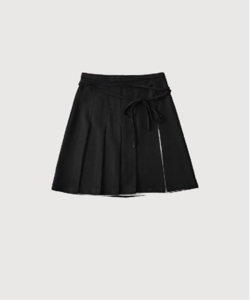 Pleats Side Slit Skirt