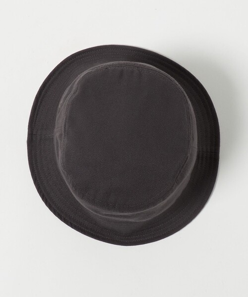 green label relaxing（グリーンレーベルリラクシング）の「GLR ポリエステル サージ ロゴ ハット（ハット・メンズ・ダークグレー/ブラック・FREE）」の11枚目の写真