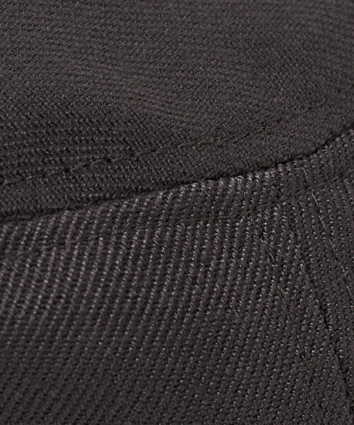 green label relaxing（グリーンレーベルリラクシング）の「GLR ポリエステル サージ ロゴ ハット（ハット・メンズ・ダークグレー/ブラック・FREE）」の6枚目の写真