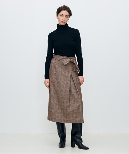 TOMORROWLAND collection（トゥモローランドコレクション）の「シックバーガンディー アシンメトリータックスカート（スカート・レディース・ブラウン系その他・34/36）」の10枚目の写真