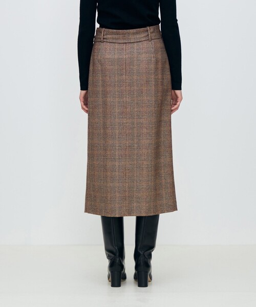 TOMORROWLAND collection（トゥモローランドコレクション）の「シックバーガンディー アシンメトリータックスカート（スカート・レディース・ブラウン系その他・34/36）」の7枚目の写真