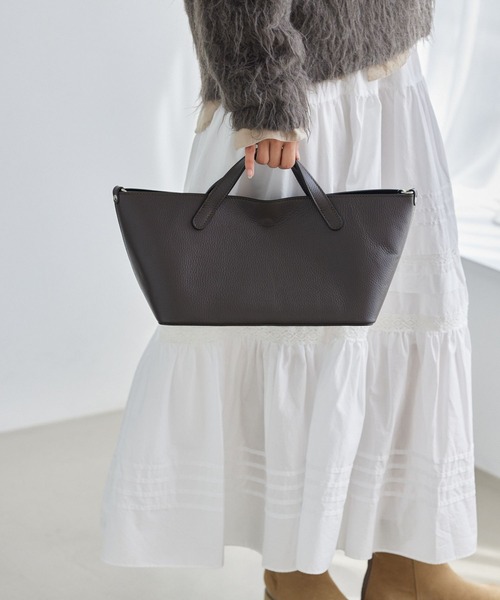 AULENTTI(オウレンティ)の「BARNYARDSTORM / 【AULENTTI(オウレンティ)】ワイドショルダーバッグ(ショルダーバッグ・レディース・ダークブラウン/ベージュ・FREE)」の6枚目の写真