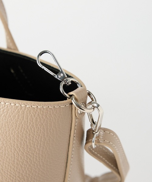 AULENTTI(オウレンティ)の「BARNYARDSTORM / 【AULENTTI(オウレンティ)】ワイドショルダーバッグ(ショルダーバッグ・レディース・ダークブラウン/ベージュ・FREE)」の20枚目の写真