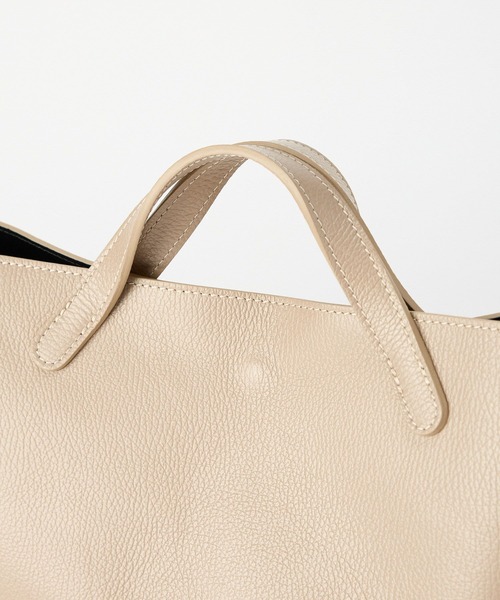 AULENTTI(オウレンティ)の「BARNYARDSTORM / 【AULENTTI(オウレンティ)】ワイドショルダーバッグ(ショルダーバッグ・レディース・ダークブラウン/ベージュ・FREE)」の22枚目の写真