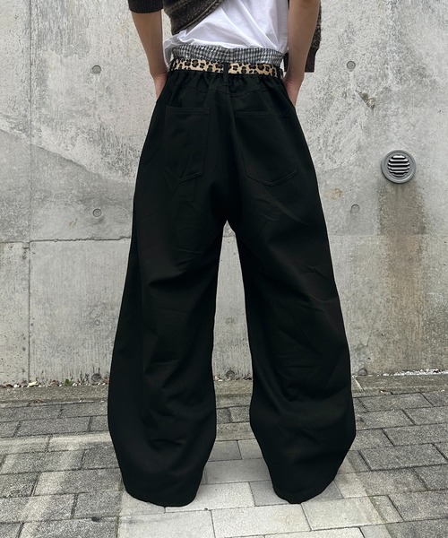 kutir（クティール）の「ASORT LAYERED BAGGY PANTS／アソートレイヤードバギーパンツ（その他パンツ・メンズ・チャコールグレー/ブラック・SMALL/LARGE/MEDIUM）」の14枚目の写真