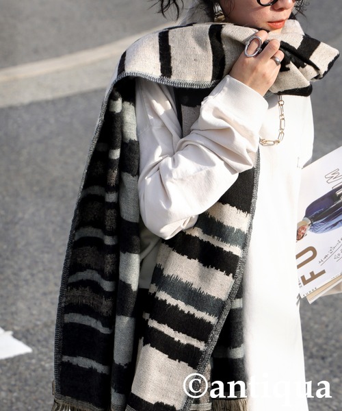 antiqua（アンティカ）の「フリンジストール（ストール/ショール・レディース・ブラック系その他/ベージュ系その他・FREE）」の16枚目の写真