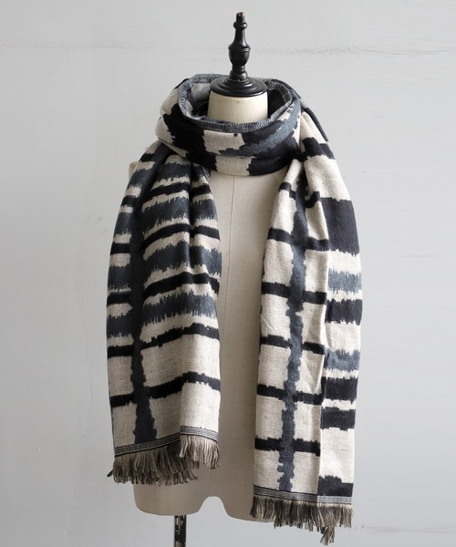 antiqua（アンティカ）の「フリンジストール（ストール/ショール・レディース・ブラック系その他/ベージュ系その他・FREE）」の3枚目の写真