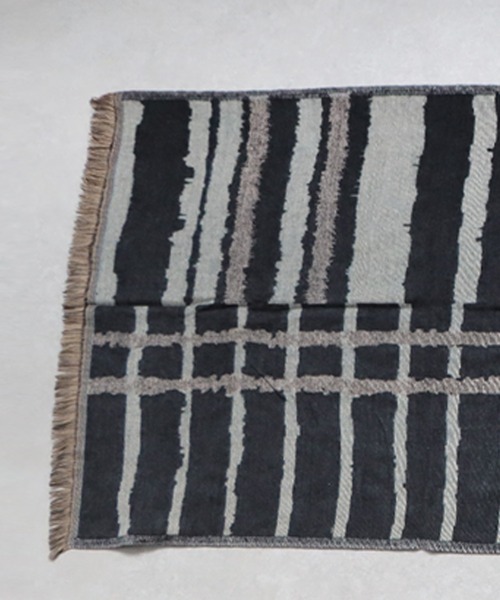 antiqua（アンティカ）の「フリンジストール（ストール/ショール・レディース・ブラック系その他/ベージュ系その他・FREE）」の4枚目の写真