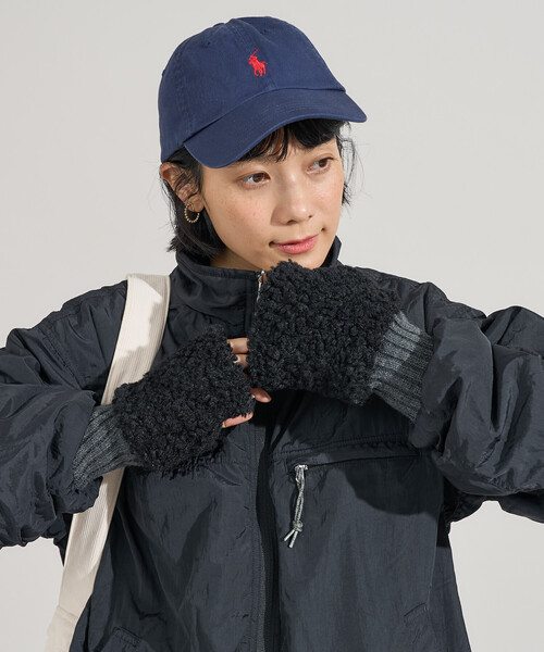 FREAK'S STORE(フリークスストア)の「ボア手袋/ボアフリース(手袋・レディース・ベージュ/チャコールグレー・ONE SIZE)」の10枚目の写真