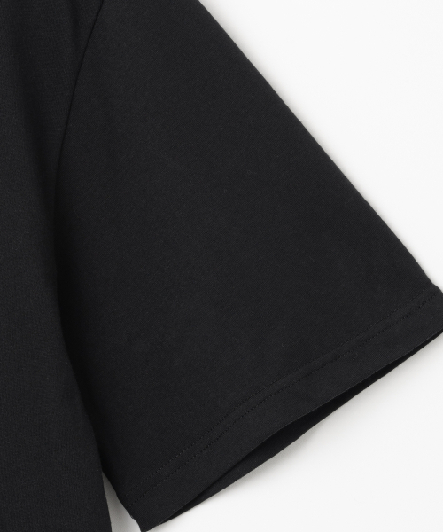 Millo Archive（ミロ アーカイブ）の「ソフトUネックセミオーバーフィットTシャツ[ブラック]（Tシャツ/カットソー・メンズ・その他・LARGE/X-LARGE/MEDIUM/SMALL）」の3枚目の写真