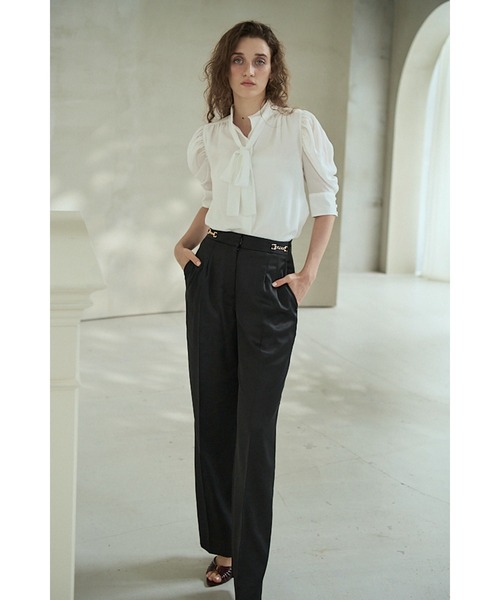Estella.K(エステラケー)の「Ciara Satin Pants サイドチェーンロングパンツ(その他パンツ・レディース・モーブ系/ブラック/ベージュ・SMALL/MEDIUM)」の10枚目の写真