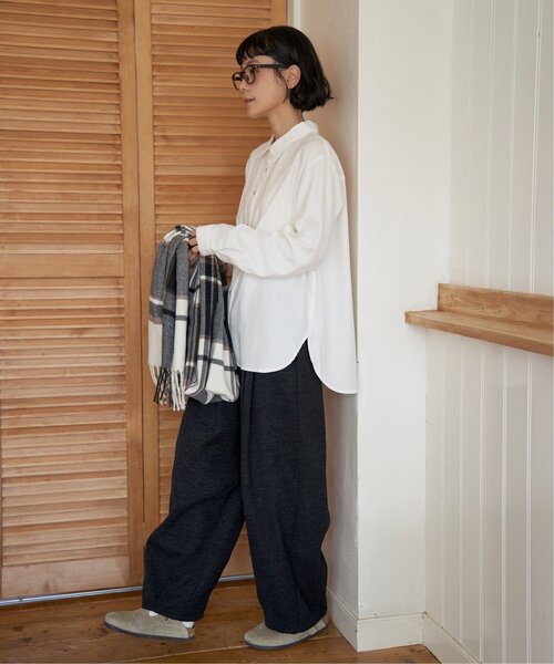 LBC（エルビーシー）の「綿レーヨンメタルボタンシャツ（シャツ/ブラウス・レディース・ホワイト/チャコール/ミント・L/M）」の9枚目の写真