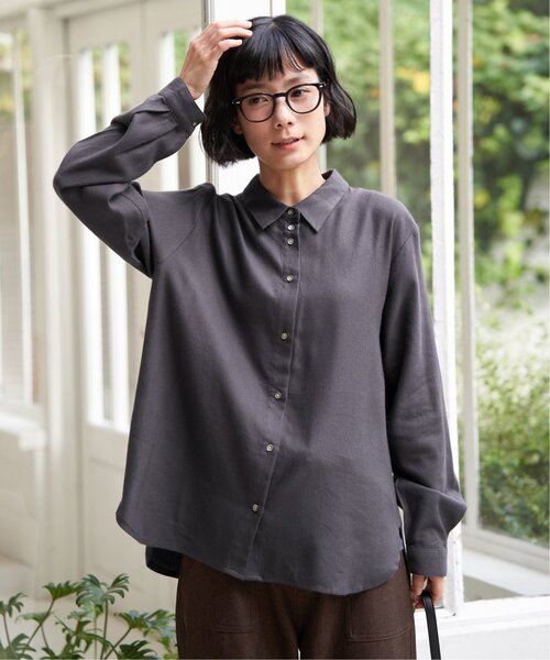 LBC（エルビーシー）の「綿レーヨンメタルボタンシャツ（シャツ/ブラウス・レディース・ホワイト/チャコール/ミント・L/M）」の21枚目の写真