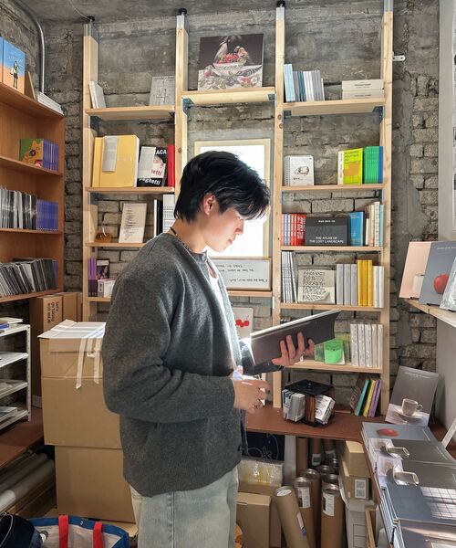 Millo Archive（ミロ アーカイブ）の「クロップムーブカーディガン[チャコール]（カーディガン/ボレロ・メンズ・その他・X-LARGE/LARGE/MEDIUM）」の11枚目の写真