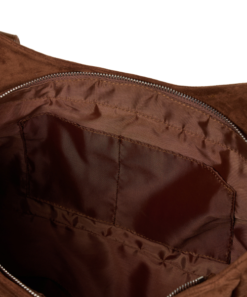 IUGAMAKARAS（イウガマカラス）の「Studded Suede Shoulder Bag (Brown)（ショルダーバッグ・レディース・その他・FREE）」の13枚目の写真
