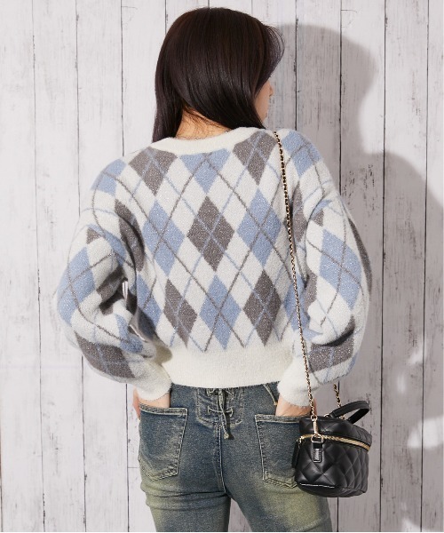 GORGE(ゴージ)の「《アーガイル×ラメMIX》レディース シャギーニット ラメ入り ニットトップス ふんわり 短丈 秋冬(ニット/セーター・レディース・アイボリー/ブラック/ブラウン・F)」の12枚目の写真