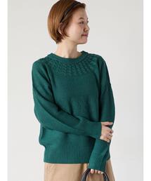求心柄編みクルーネックニット