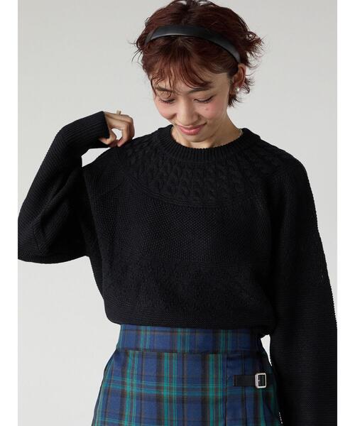 Lugnoncure（ルノンキュール）の「求心柄編みクルーネックニット（ニット/セーター・レディース・ピンク/グリーン/ブラック/オフホワイト/チャコールグレー・F）」の3枚目の写真