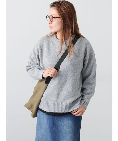 Lugnoncure（ルノンキュール）の「ウール混ふわふわクルーネックニット（ニット/セーター・レディース・オレンジ/ネイビー/ベージュ/ブルー/グレー・F）」の11枚目の写真