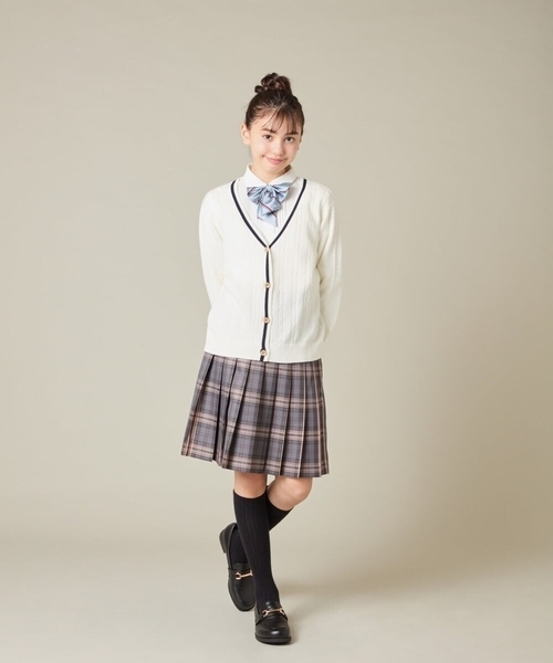 a.v.v（アーヴェヴェ）の「[150-160]【卒服】配色ケーブルカーディガン（カーディガン/ボレロ・キッズ・ホワイト・150/160）」の20枚目の写真