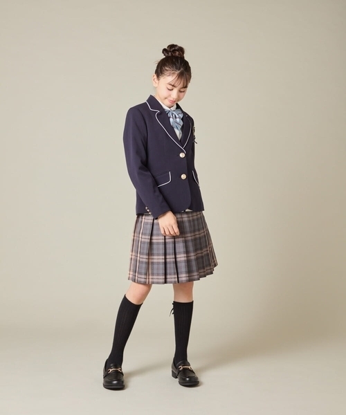 a.v.v（アーヴェヴェ）の「[150-160]【卒服】配色ケーブルカーディガン（カーディガン/ボレロ・キッズ・ホワイト・150/160）」の9枚目の写真