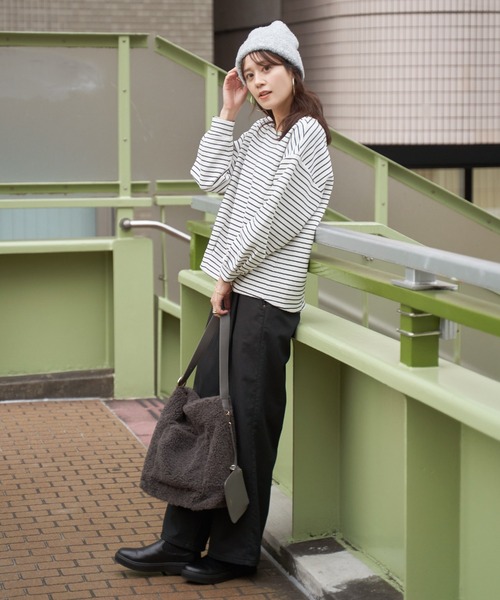 ikka（イッカ）の「リップル裾タック長袖プルオーバー（Tシャツ/カットソー・レディース・ミント/ブラック/オフホワイト/グレー・M/L/S）」の8枚目の写真