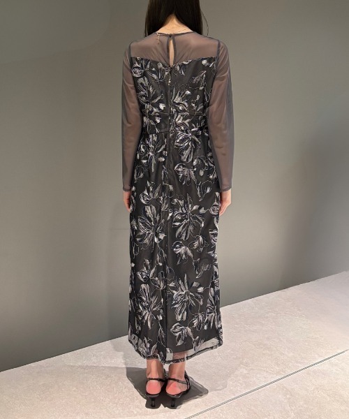 ANDRESD(アンドレスド)の「プリーツフロントフラワードレス/ pleated front flower dress(ドレス・レディース・ブルーグレー/ブラウン/チャコール/ベージュ/グリーン・L/M/S)」の17枚目の写真