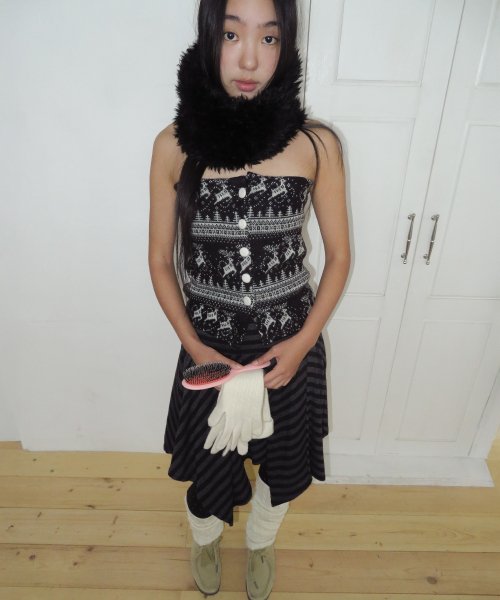 FUN FROM FUN（ファンフロムファン）の「Nordic Buttons Bustier, Black（その他トップス・レディース・その他・OS）」の4枚目の写真